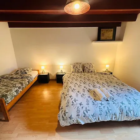 Maison Au Calme Pour 9 Personnes * La Chapelle-de-Brain